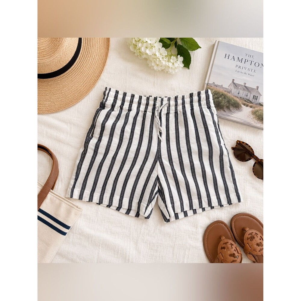 Label of Graded Goods Striped Pull-On Shorts Navy White Gold Size 2